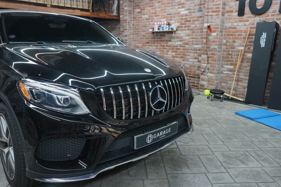 벤츠 gle 쿠페 세로 그릴로 한층 더 포스 있게 / 경기 화성