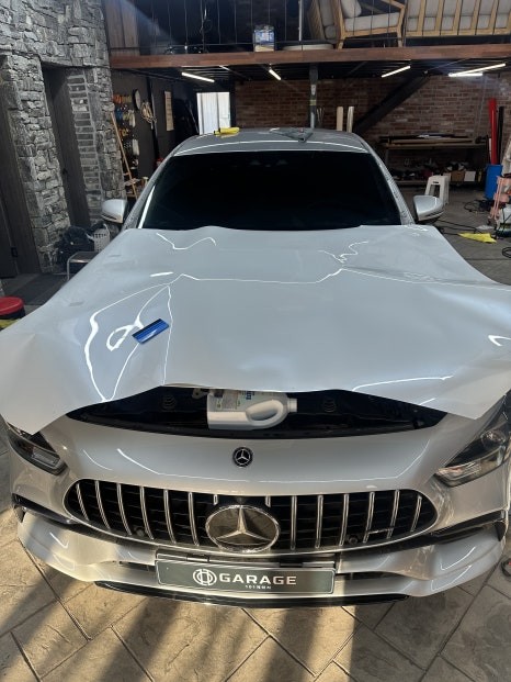 벤츠 AMG GT43 은색에서 고광택필름 화이트로 랩핑하기 용인랩핑 수원랩핑 크롬죽이기와 블랙PPF시공 / 경기 화성