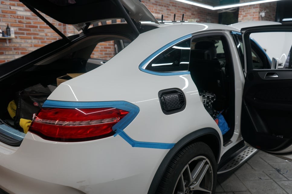 벤츠 GLE 350d 쿠페 사틴그레이메탈릭 전체랩핑 및 크롬죽이기 (수원) / 경기 화성