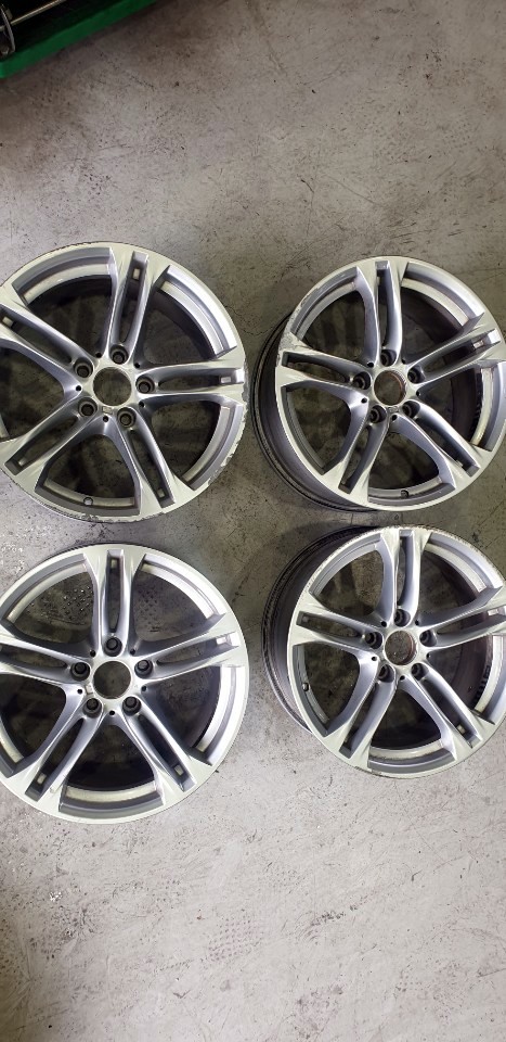 평택 휠복원 전문점 JS.in맥스 평택청룡점 BMW  휠복원 대품휠 장착후 휠도색작업 / 안성, 평택, 오산