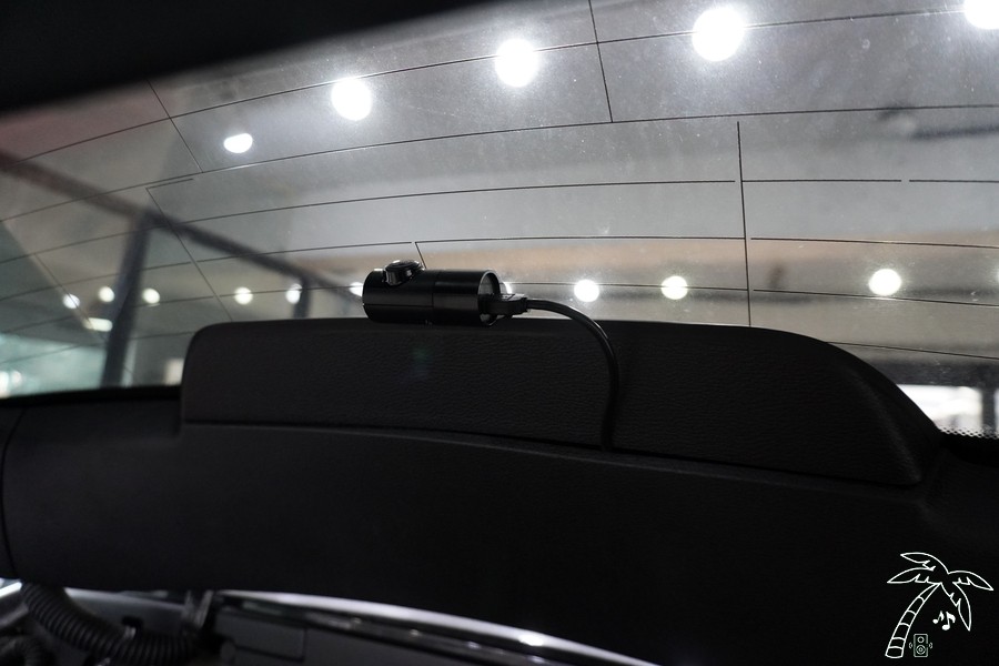 순정 BMW X4 블랙박스 고장 시 수리하지 마시고 교체하세요 아이나비 파인뷰 유라이브 가성비 제품 추천