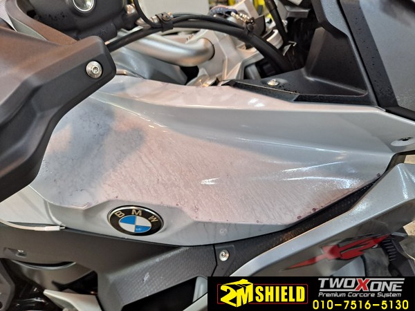 BMW 모토라드 오토바이 F900XR 카울 PPF필름 작업