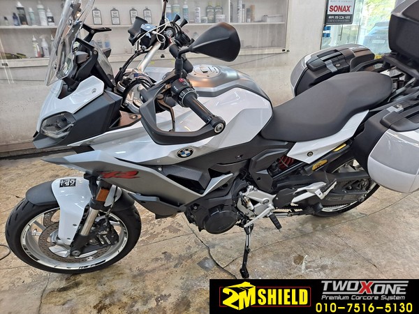BMW 모토라드 오토바이 F900XR 카울 PPF필름 작업