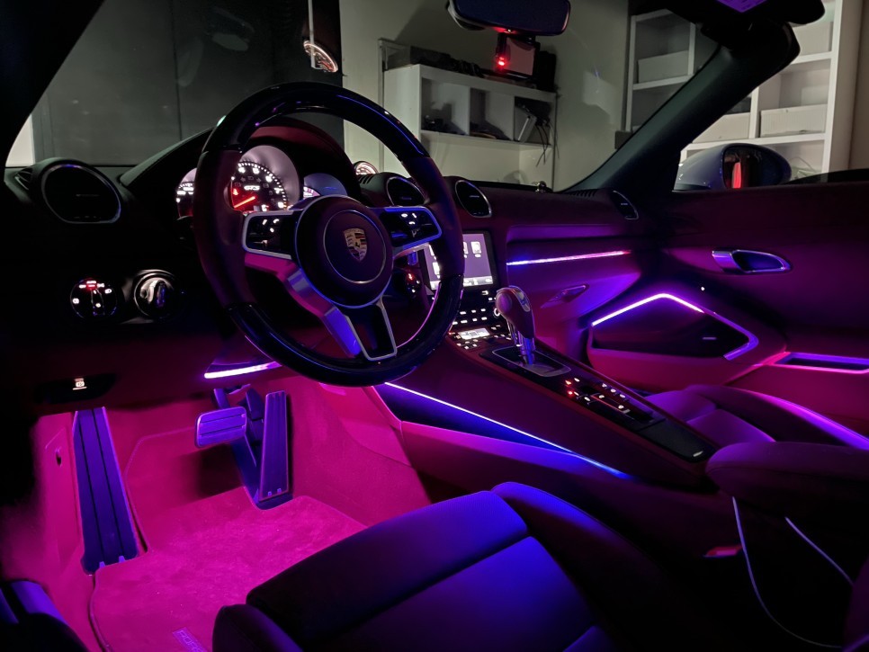 포르쉐 718 박스터 코더스 엠비언트 시공 / 인천 연수구