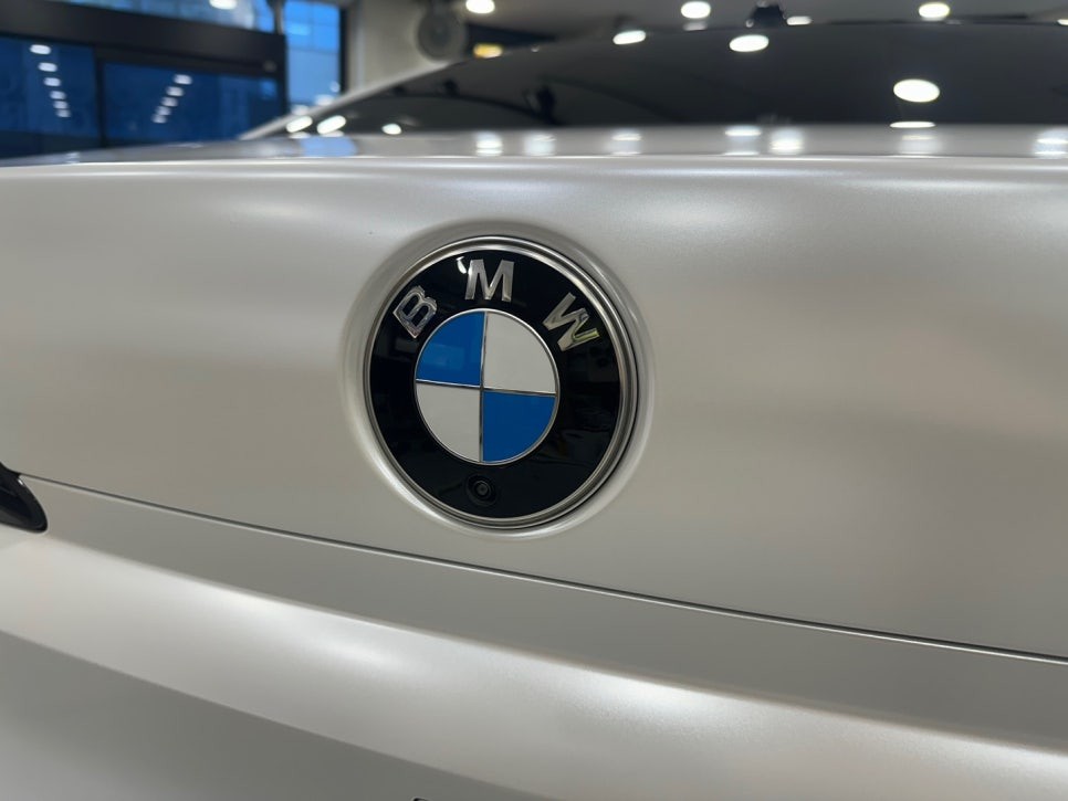 [송파 랩핑] BMW 740i 택랩 사틴 화이트 펄 전체랩핑 시공
