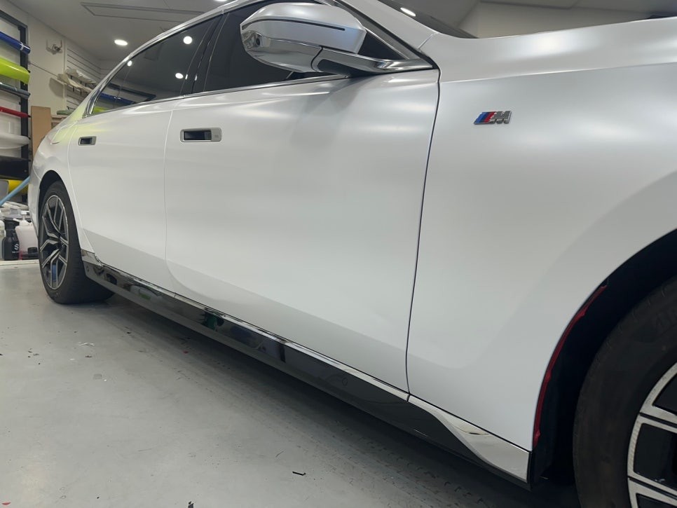 [송파 랩핑] BMW 740i 택랩 사틴 화이트 펄 전체랩핑 시공