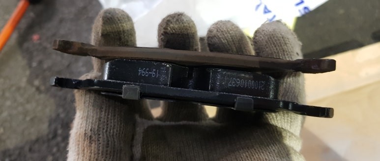 재규어XF 프론트 브레이크패드, 리어 브레이크디스크, 패드 교환 작업 대구 씨앤디인터내셔널 수입차정비 전문점 대구앞산 씨앤디 JAGUAR XF 브레이크패드마모경고등 자동차정비