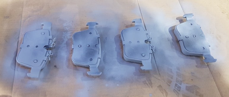 재규어XF 프론트 브레이크패드, 리어 브레이크디스크, 패드 교환 작업 대구 씨앤디인터내셔널 수입차정비 전문점 대구앞산 씨앤디 JAGUAR XF 브레이크패드마모경고등 자동차정비