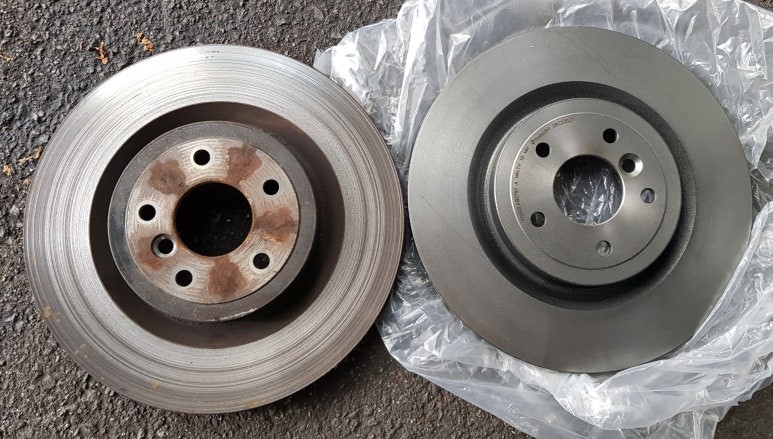 재규어XF 프론트 브레이크패드, 리어 브레이크디스크, 패드 교환 작업 대구 씨앤디인터내셔널 수입차정비 전문점 대구앞산 씨앤디 JAGUAR XF 브레이크패드마모경고등 자동차정비