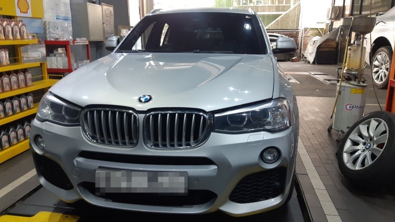 대구.경북 / BMW X4 xDrive30d 15년식 엔진오일교체 작업] 토탈쿼츠 5w30 합성유 주입 대구엔진오일 수입차엔진오일 오일필터 에어크리너 대구앞산카센터 수입차정비 대구씨앤디인터내셔널 / 대구