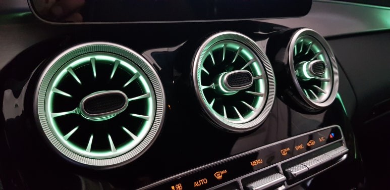 대구 CLA250 C117 (2017) 송풍구, 대시보드, 도어 트림 엠비언트 시공 | 차량 실내 분위기 대변신✨ | 벤츠 CLA클래스 4Matic | 앞산 수입차 튜닝샵 씨앤디✔