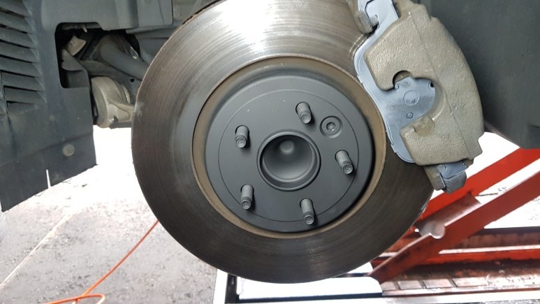 재규어XF 프론트 브레이크패드, 리어 브레이크디스크, 패드 교환 작업 대구 씨앤디인터내셔널 수입차정비 전문점 대구앞산 씨앤디 JAGUAR XF 브레이크패드마모경고등 자동차정비