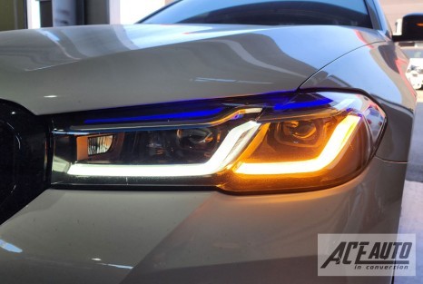 BMW G30 신형개조 5시리즈 LCI 정품 레이저 스타일 헤드라이트로 전면부의 존재감을 더 강렬하게 완성해 보세요