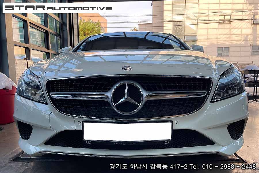 벤츠W218 CLS클래스 후기형 GT 세로그릴 장착