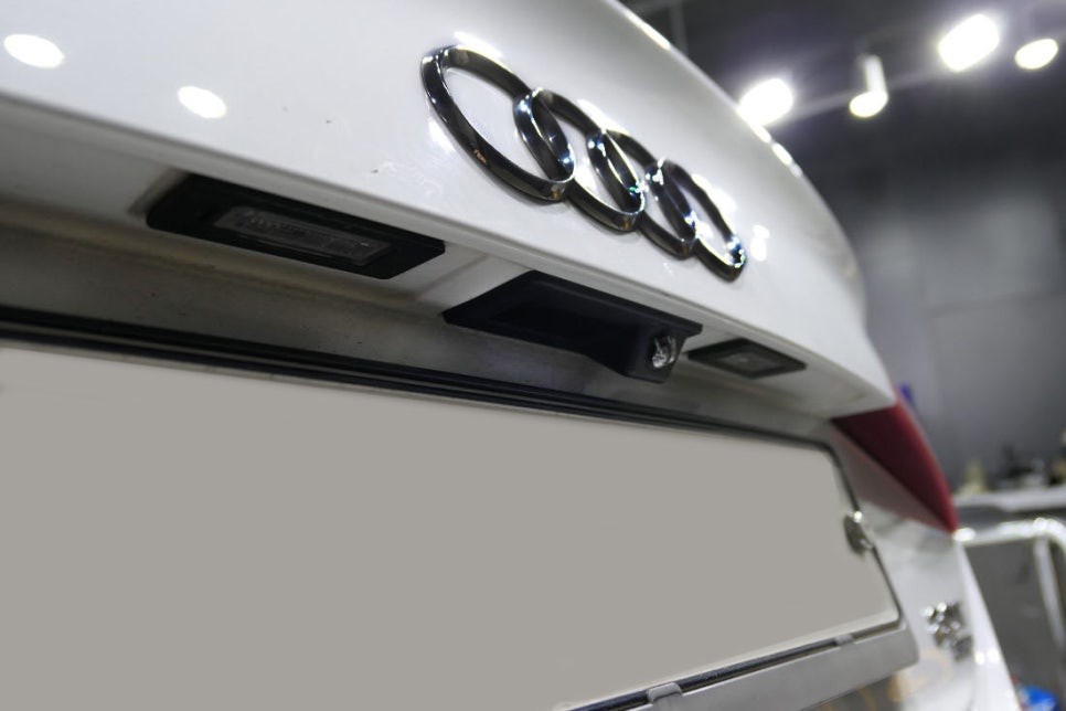 APPLE CARPLAY FOR 2012 AUDI A4(아우디 A4 애플 카플레이) / 서울 구로구 구로동