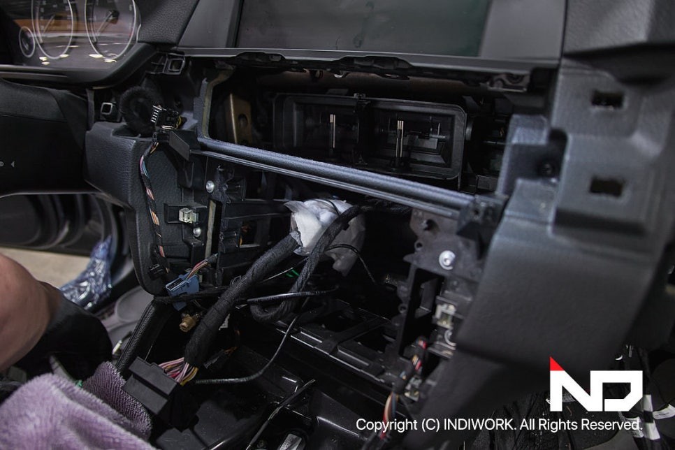 2010 BMW 528i  애플카플레이 모듈  안드로이드 올인원모니터 탈거 / 서울 구로구 구로동