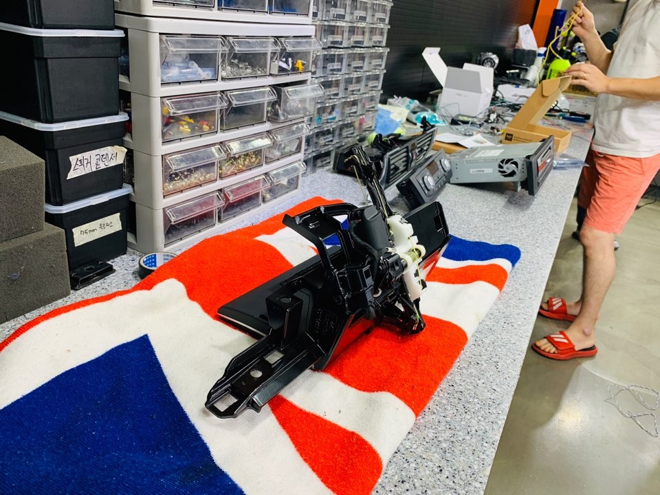 아우디A7 4G , 안드로이드 네비게이션 M2C-200IW & 7.8인치 정전식 터치패널 적용 / 서울 구로구 구로동