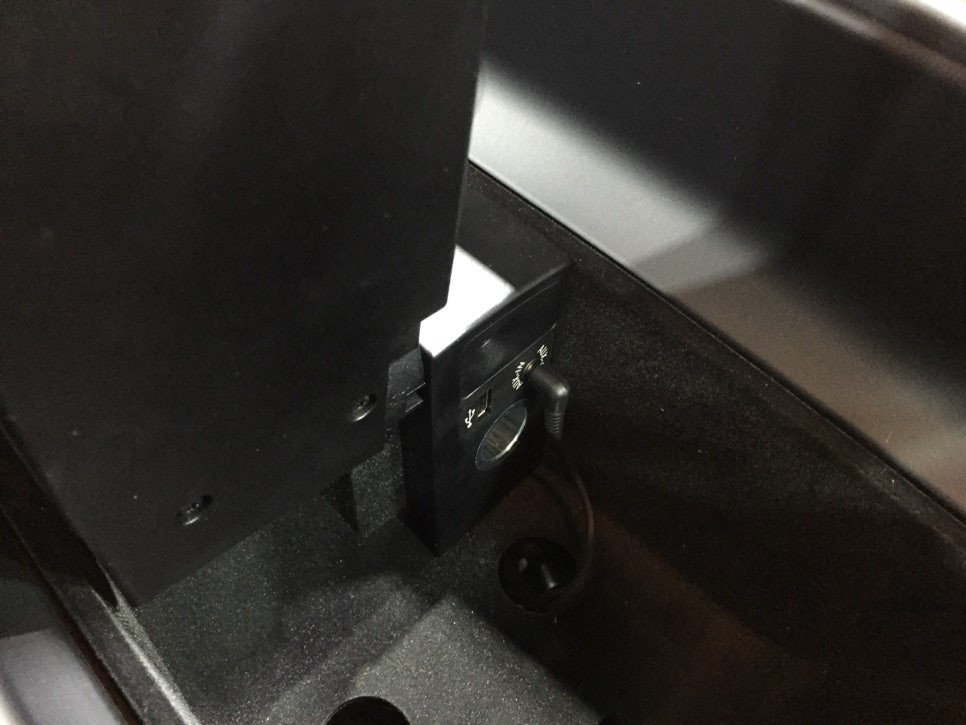 BMW740i ,  HDMI 인터페이스 + APCAST  무선 고화질 미러링 시공 / 서울 구로구 구로동