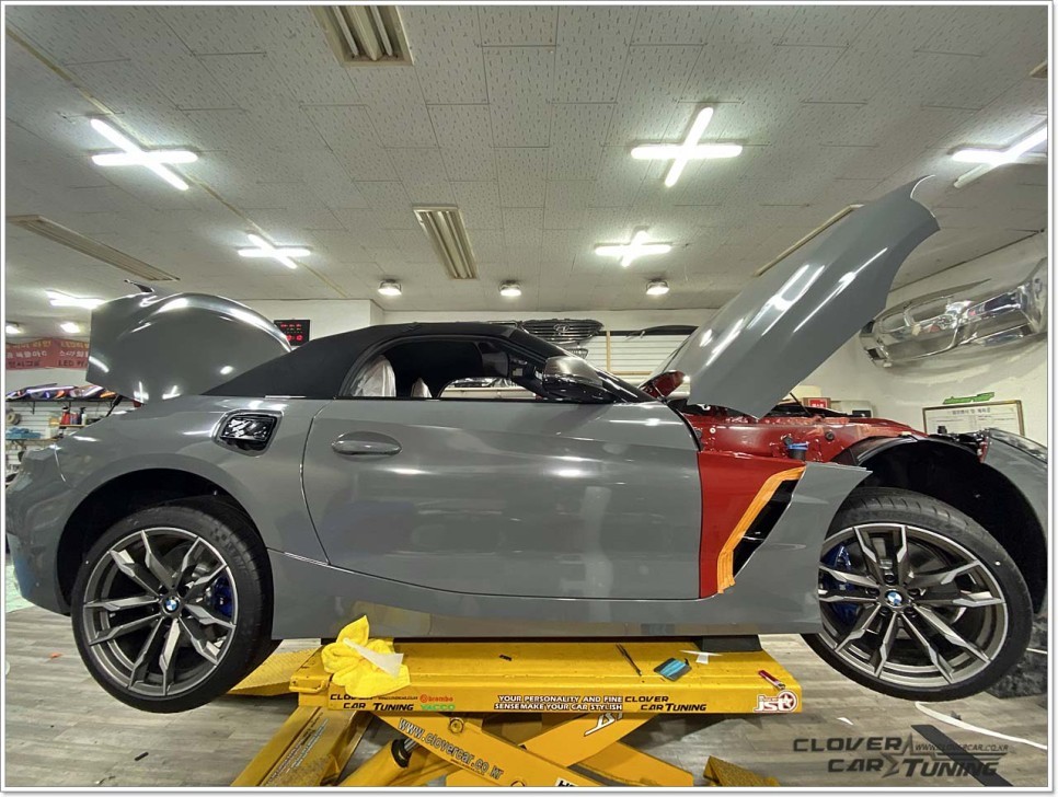 bmw신형z4전체랩핑 z4 m40i 에이버리 유광다크그레이전체랩핑 시공 [ 안산랩핑 ] 입니다. / 안산 상록구