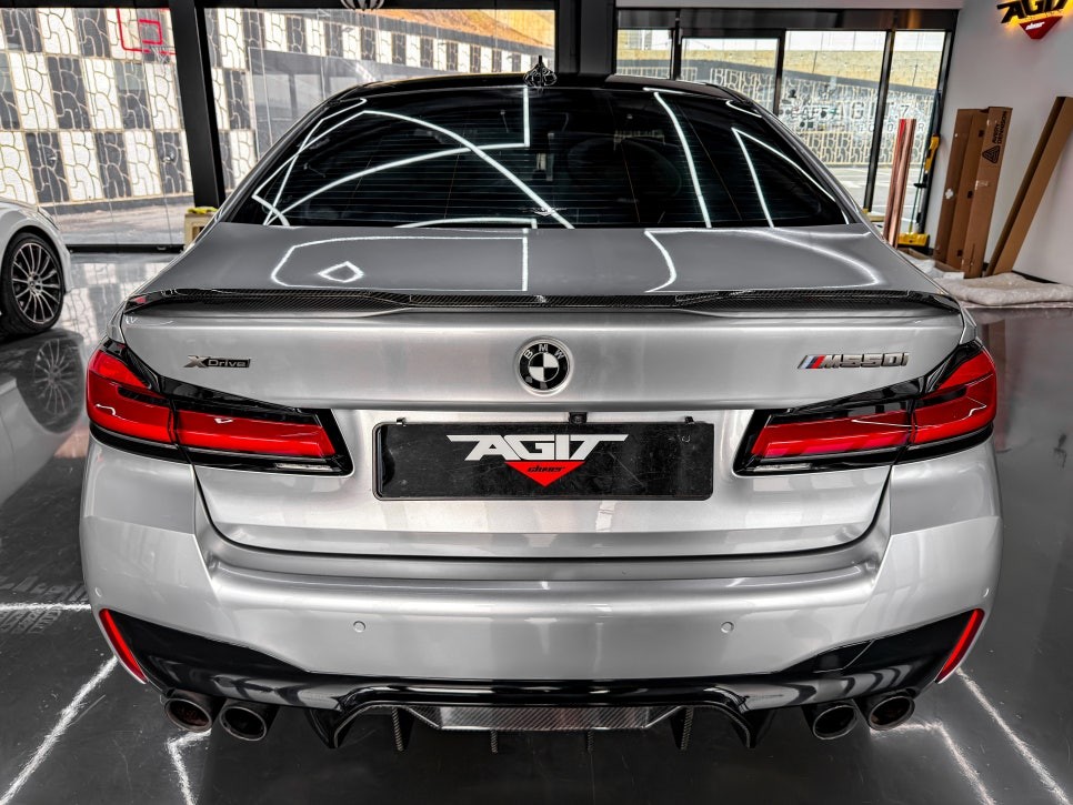 화성 남양 BMW M550i 전체랩핑 재시공, 무광 차콜메탈릭 제거 후 고광택 포르쉐 감성 GT실버 랩핑 + 3M 블랙유광 루프스킨 / 경기 화성 남양