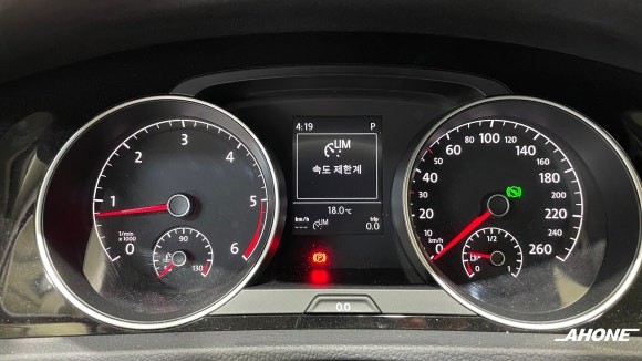 폭스바겐 골프 7세대 2.0TDI 장착 가능한 최고의 옵션! 3세대 ACC, 레인 어시스트 장착. / 경기 이천 부발