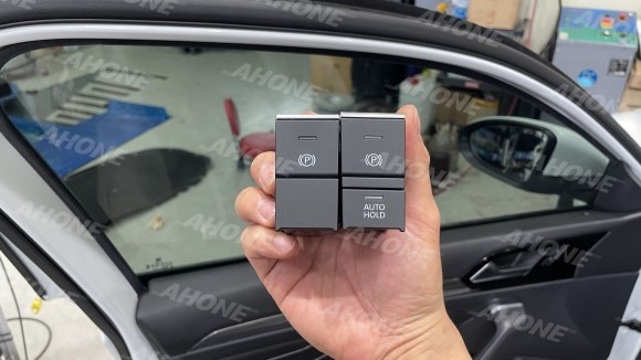 폭스바겐 23년식 제타 페이스리프트 오토 홀드가 없는 게 말이 됩니까? 순정 오토 홀드 (Auto Hold) 장착. / 경기 이천 부발
