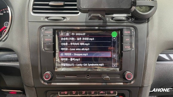 폭스바겐 골프6세대 GTI 카플레이 사용 가능합니다. RCD330 Plus 오디오 시공. / 경기 이천 부발