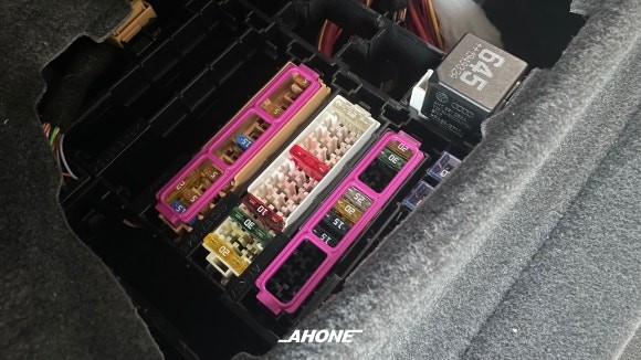 [AH-ONE] 폭스바겐 투아렉 V6 순정 V8 테일램프 시공.