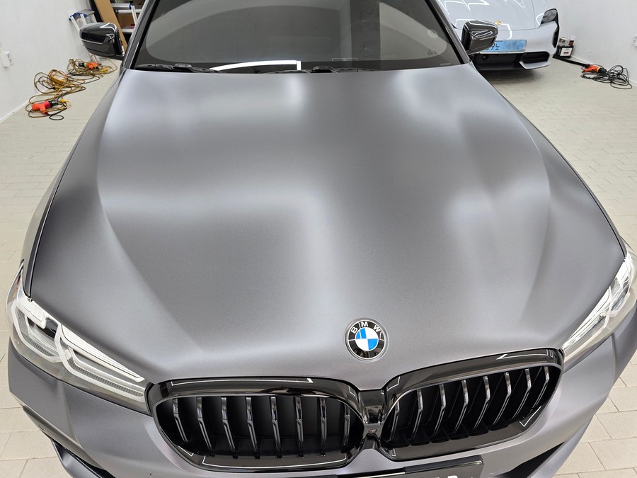 BMW G바디 530i 반무광 사틴 다크 그레이 전체 랩핑 가격