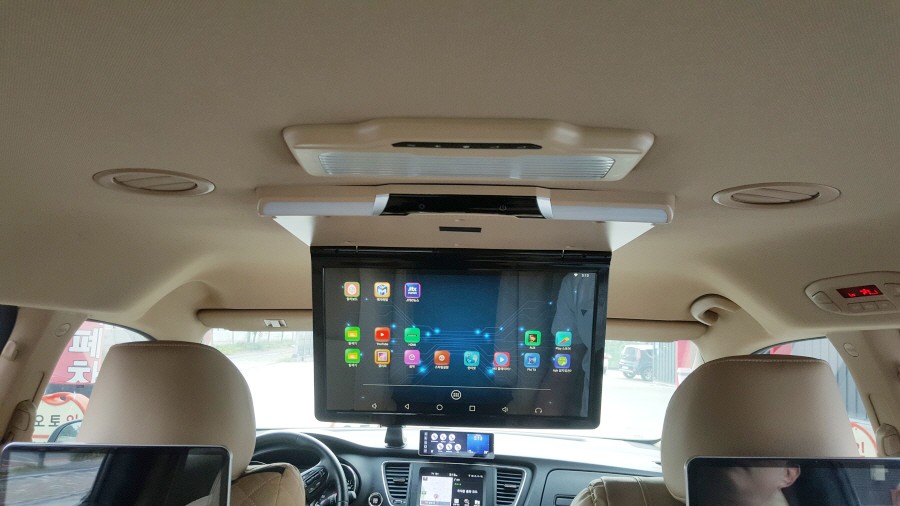 i♥오토인 런칭기념 할인행사 천정모니터 장착 끝판왕!! 아크로폴리스 T-173 천정형모니터 안드로이드 리어모니터 중국산 비교 불가!! 고민 끝!!