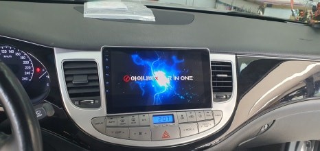 제네시스 BH380 정품 아이나비3D가 내장된 안드로이드 올인원 카인원(CAR IN ONE) 과 순정 DIS연동 작업