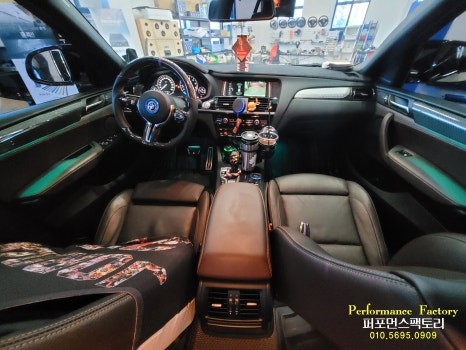 BMW X4 순정형 가변 엠비언트 무드등, BMW 로고등 레터링 작업 튜닝