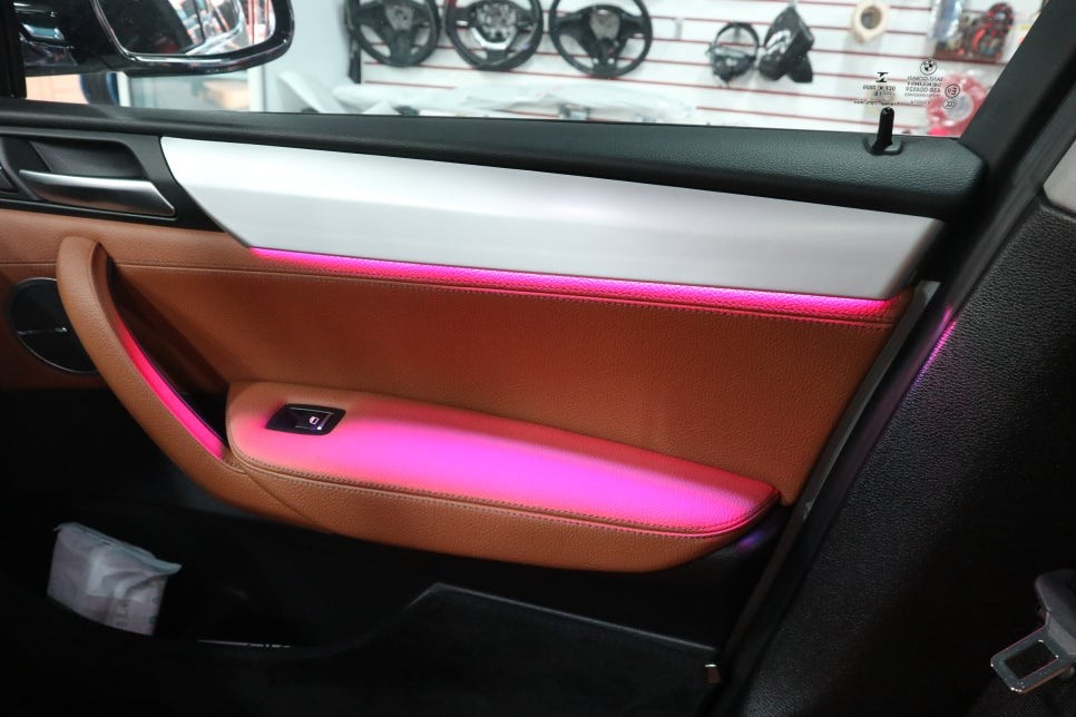 부산BMW F25 X3 차량에 없는 엠비언트 퍼포팩부산점에서 장착하즈아!