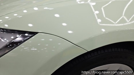 테슬라 랩핑 모델 S 피스타치오 / 용산구 문배동