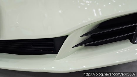 테슬라 랩핑 모델 S 피스타치오 / 용산구 문배동