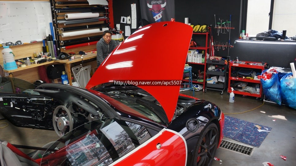 포르쉐 박스터 gts 레드 랩핑 드레스 ~~~ / 용산구 문배동