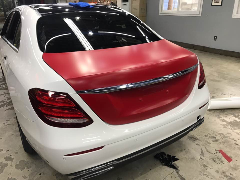 차량전체랩핑 연말은 역시 레드 벤츠 / 용산구 문배동