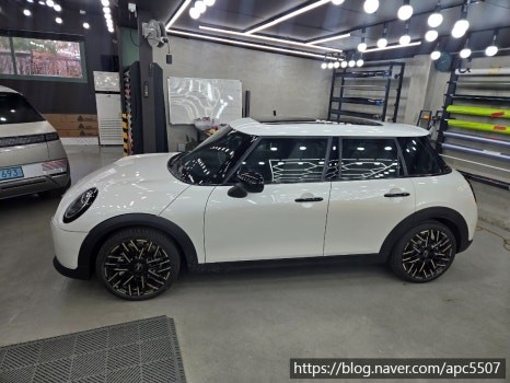 bmw 미니 루프스킨 시공 용산(구) 랩핑 잘하는 곳