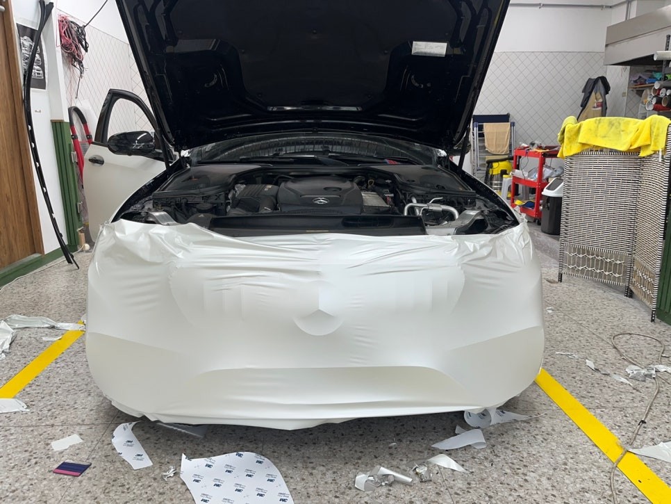 전체랩핑 시공으로 E클래스 완벽변신_하남랩핑_미사랩핑_남양주랩핑 / 하남 풍산동