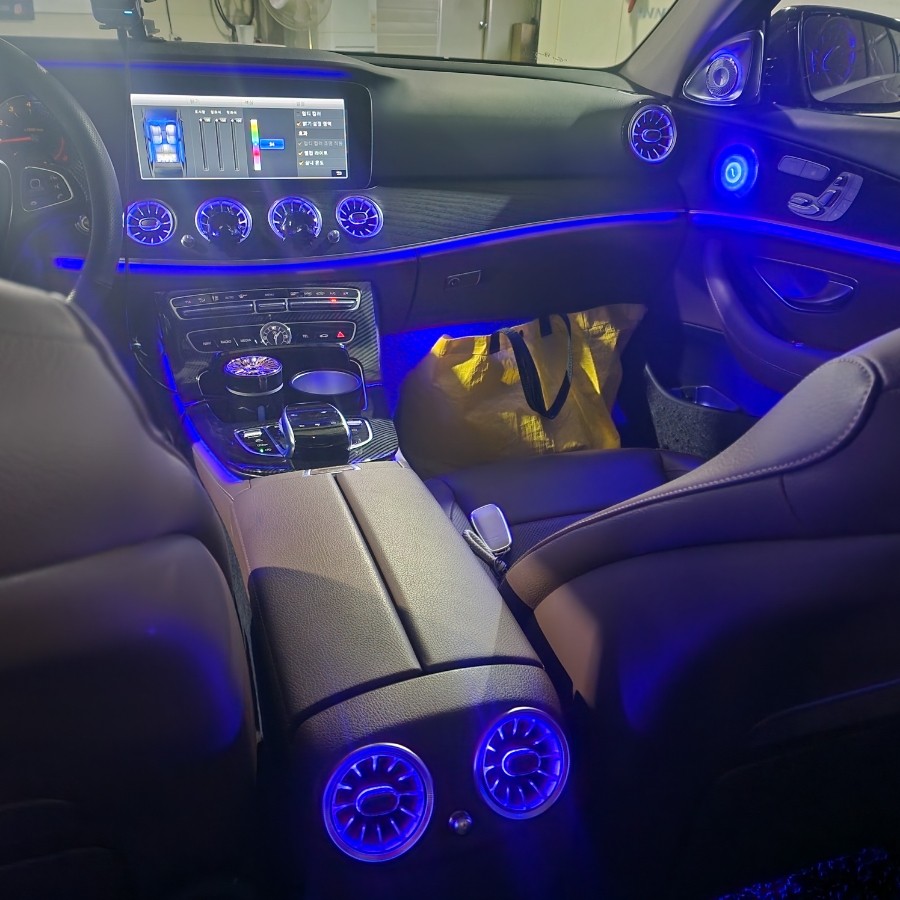 경기남부 / ★★벤츠 송풍구.부메스터.미드레인지 엠비언트 시공★★ 수원 튜닝 오산 튜닝 화성 튜닝 / 수원.화성