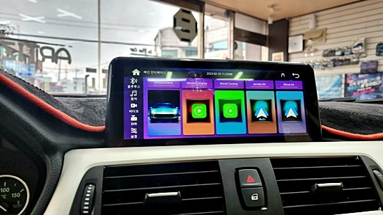 수원 bmw f30 3시리즈 안드로이드오토와 애플카플레이 설치하였어요