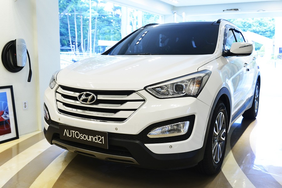 현대 싼타페 2013년식▶ 100% 독일 생산/개발의 매치앰프를 장착하여 진정한 사운드를 느껴보세요. / 서울 마포구 신수동