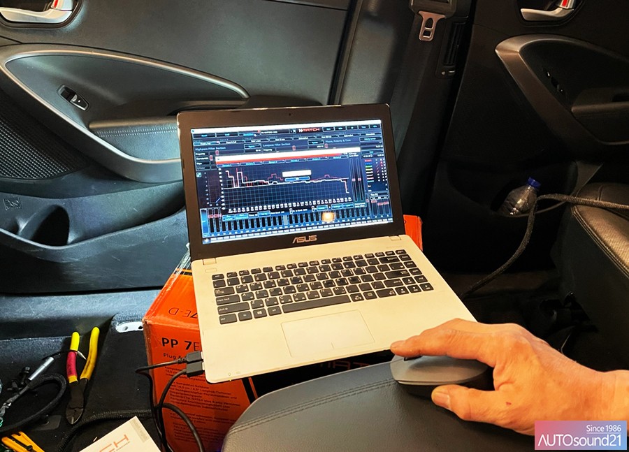 현대 싼타페 2013년식▶ 100% 독일 생산/개발의 매치앰프를 장착하여 진정한 사운드를 느껴보세요. / 서울 마포구 신수동