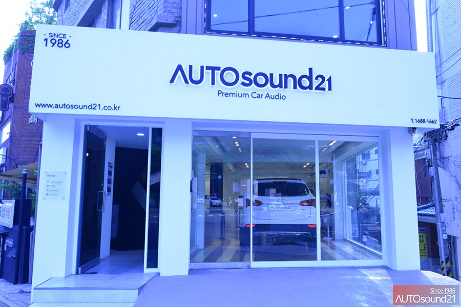 현대 싼타페 2013년식▶ 100% 독일 생산/개발의 매치앰프를 장착하여 진정한 사운드를 느껴보세요. / 서울 마포구 신수동