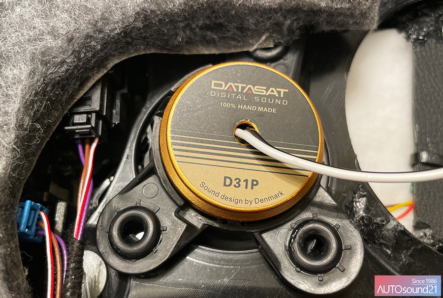 벤츠 CLS300d 2020년식▶ DATASAT 스피커로 프론트 2웨이 시스템 업그레이드 합니다. / 서울 마포구 신수동