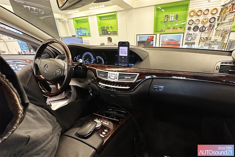 벤츠 S클래스 S500 2010년식▶ 차량에서 고음질 음원을 청취하고 싶으신가요? WTX-700 블루투스 + 헤드켑 장착 / 서울 마포구 신수동