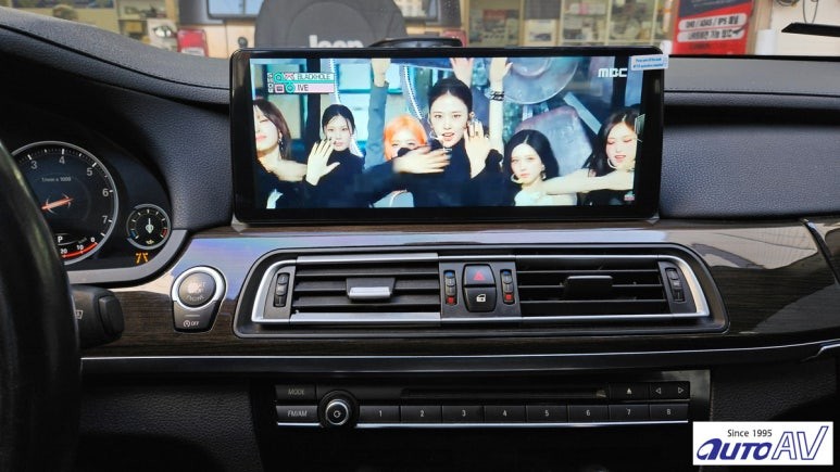 대구 BMW 7시리즈(F01) 모니터 사이즈 업 안드로이드 올인원(오토) 카_플레이 장착 ^^