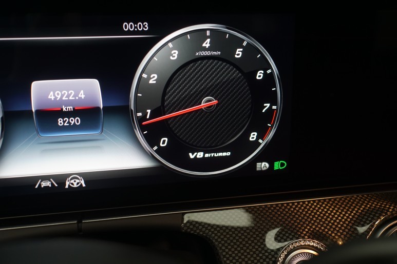 W213 E클래스 와이드콕핏 디지털 계기판에 AMG계기판 코딩 해드렸어요~! IWC시계 코딩도요~ / 중랑, 동대문, 광진구, 성동구