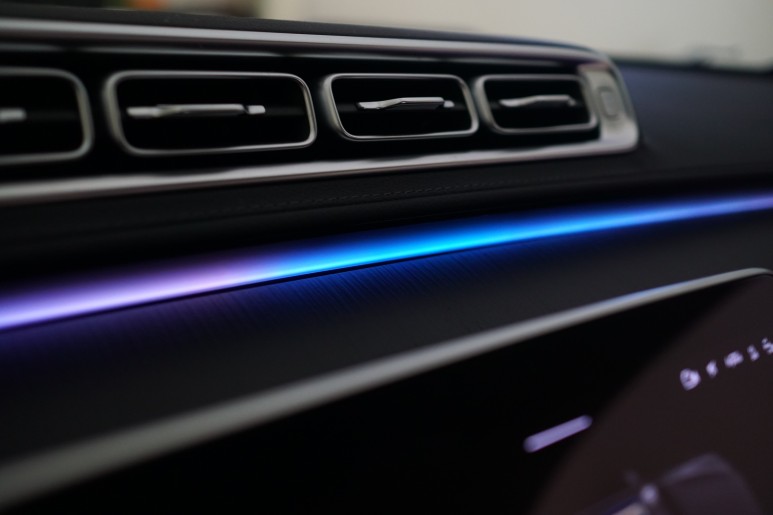 W223 S450 S클래스에 AS문제없는 액티브엠비언트 4D부메스터 전동 스피커 작업하기!