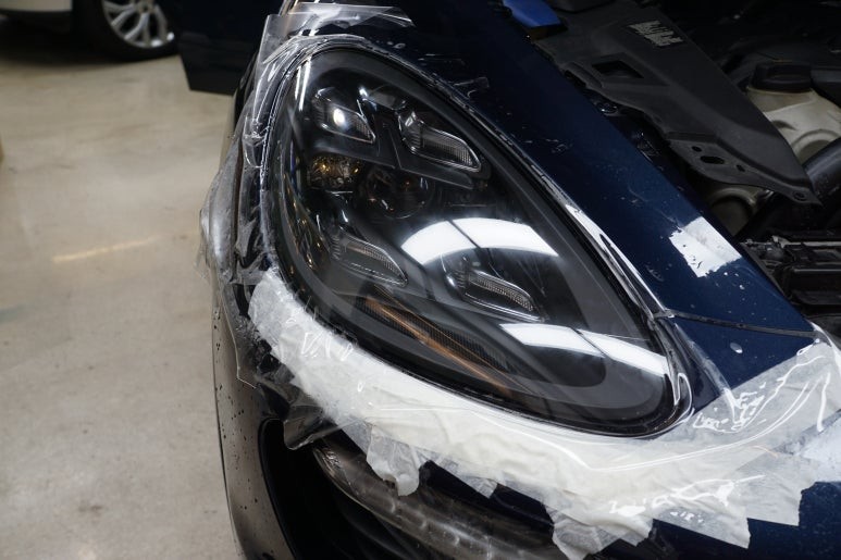 포르쉐 13년식 카이엔터보, 구형 탈출! 컨버전 라이트 & 리어모니터 시공으로 신형처럼 바꿔드렸어요!! / 서울 중랑